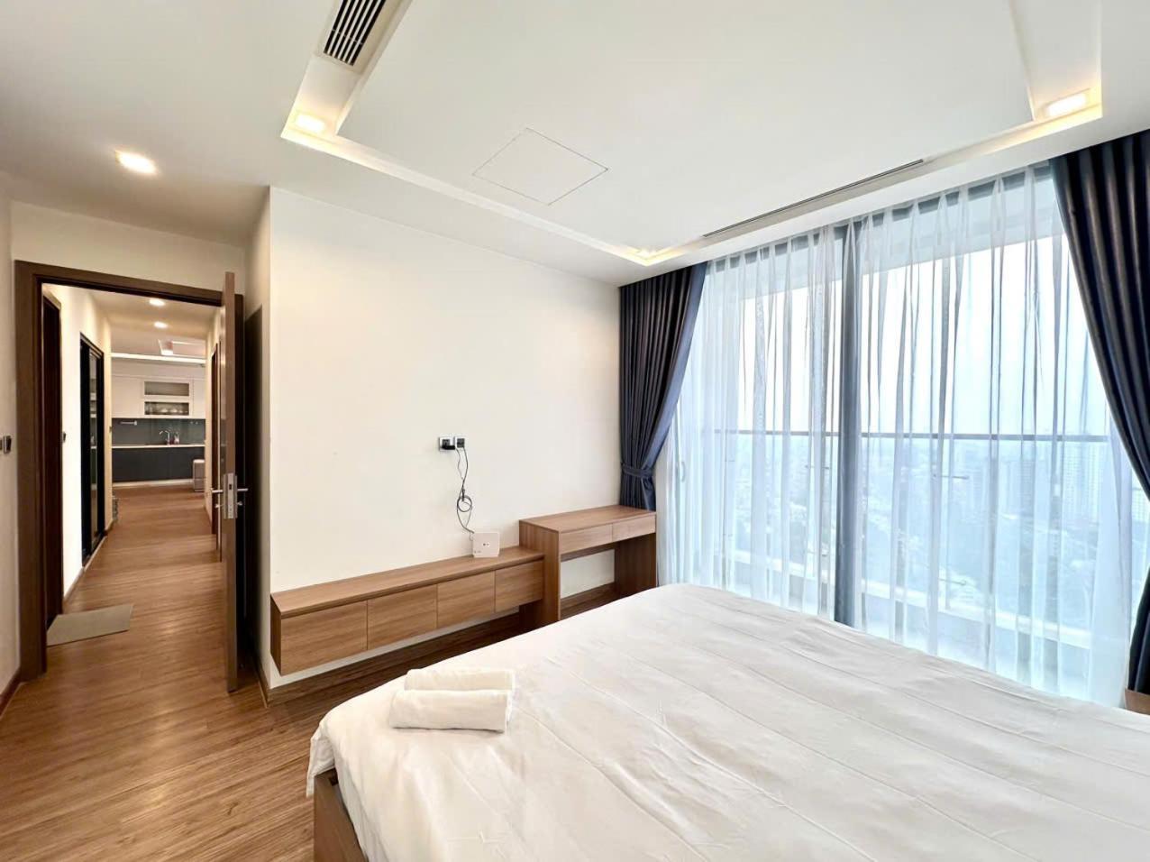 Luxury Apartment In Vinhomes Metropolis Hanoi Exteriör bild