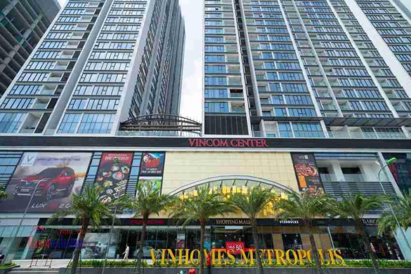 Luxury Apartment In Vinhomes Metropolis Hanoi Exteriör bild
