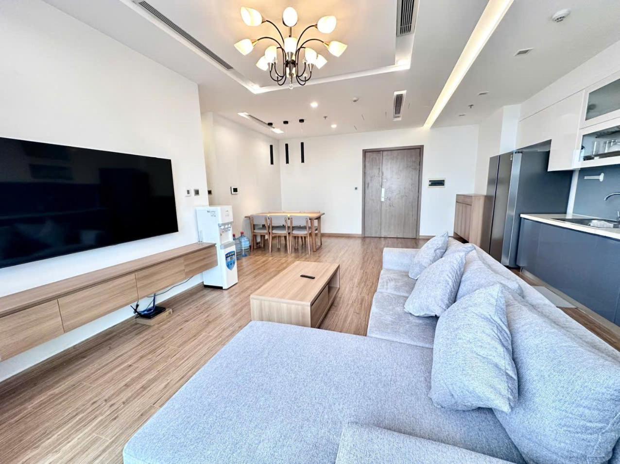 Luxury Apartment In Vinhomes Metropolis Hanoi Exteriör bild