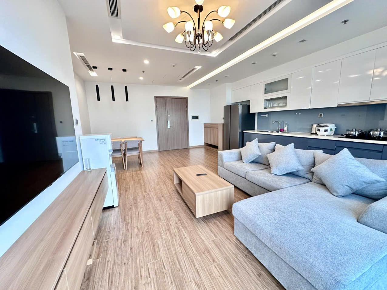 Luxury Apartment In Vinhomes Metropolis Hanoi Exteriör bild