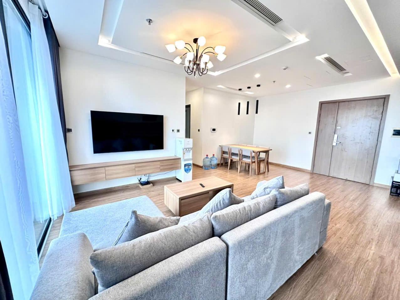 Luxury Apartment In Vinhomes Metropolis Hanoi Exteriör bild