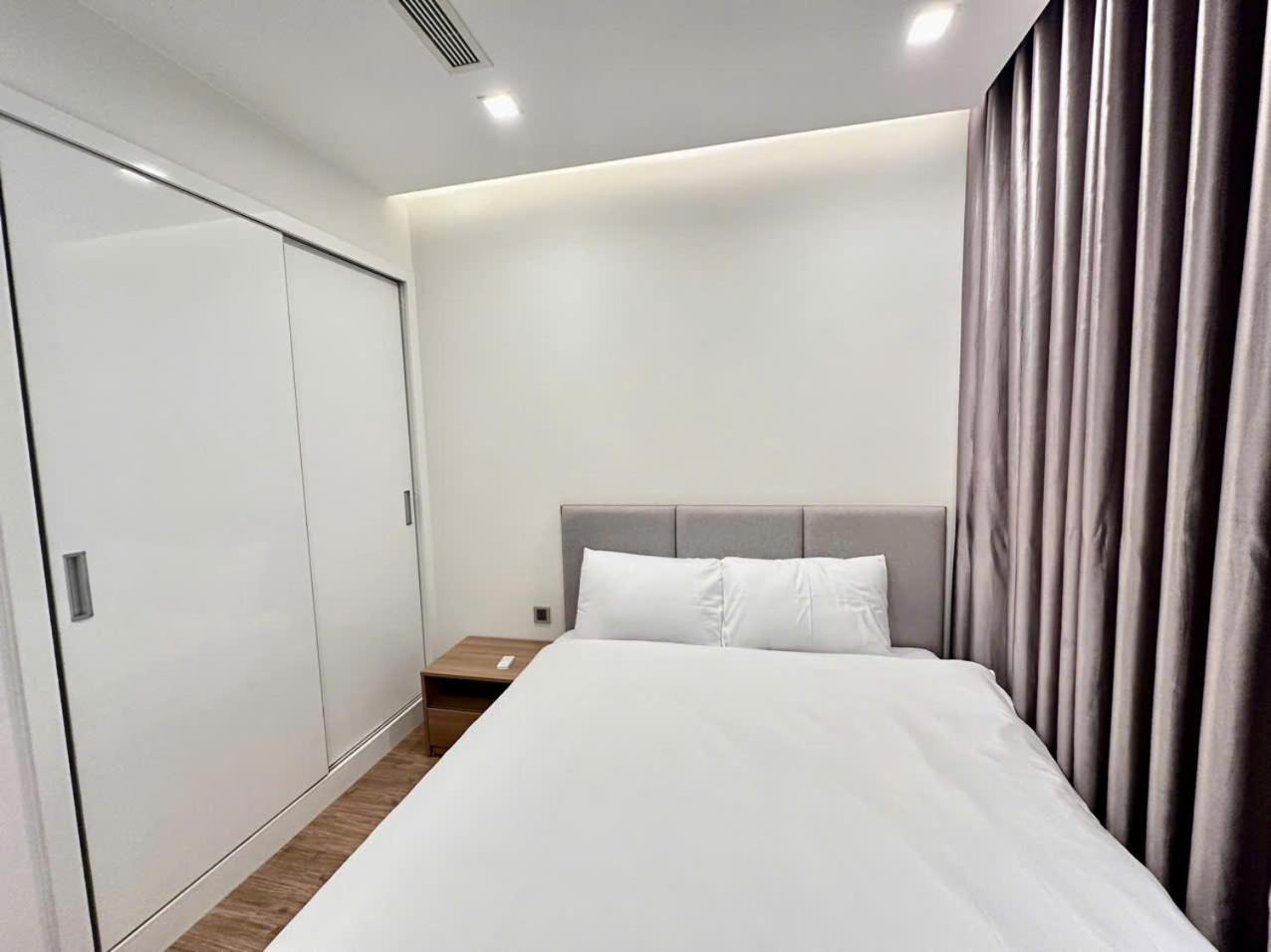 Luxury Apartment In Vinhomes Metropolis Hanoi Exteriör bild