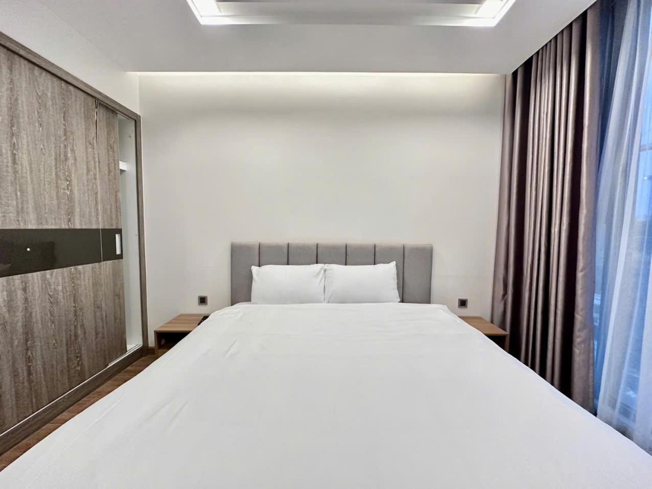 Luxury Apartment In Vinhomes Metropolis Hanoi Exteriör bild