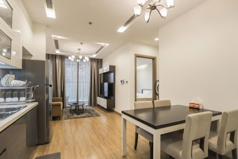 Luxury Apartment In Vinhomes Metropolis Hanoi Exteriör bild