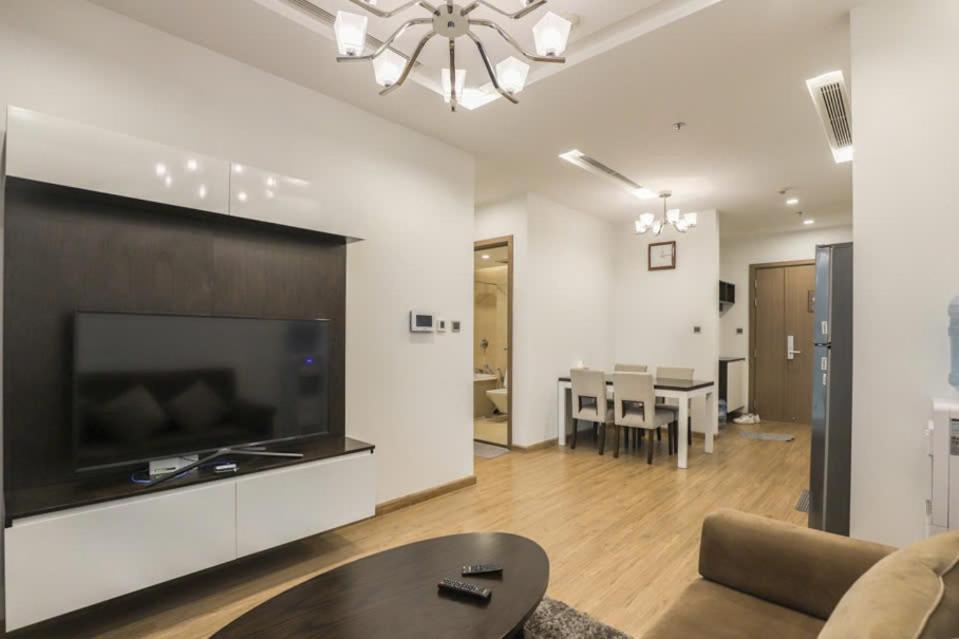 Luxury Apartment In Vinhomes Metropolis Hanoi Exteriör bild